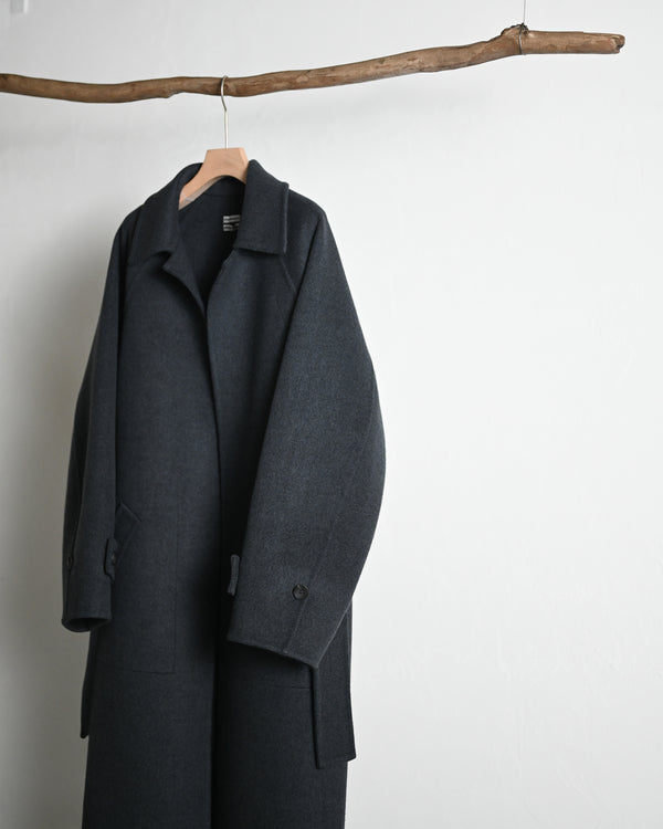 Extra Fine Wool Rever Raglan Coat