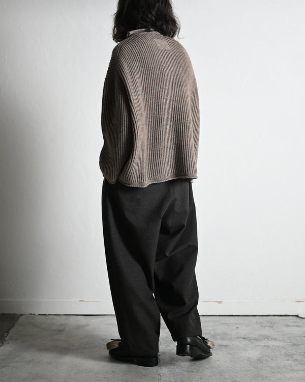 COMFORT BLEND YARN LOOSE FIT SWEATER