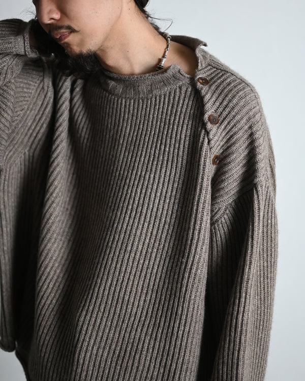 COMFORT BLEND YARN LOOSE FIT SWEATER