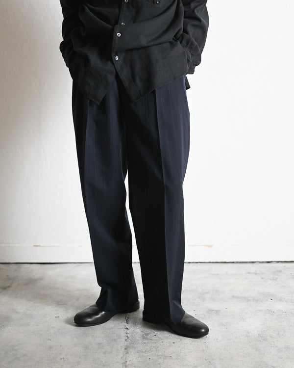 WOOL WASHI STRIPE TUCKED TROUSERS