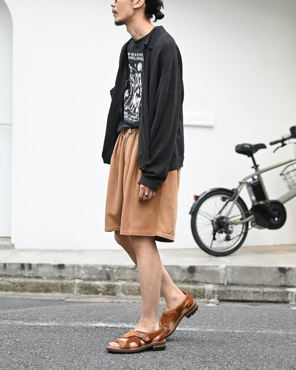 SUEDE TUCK WIDE SHORTS