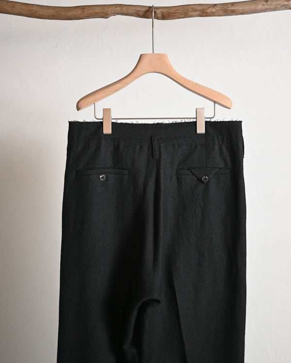 SHRINK WOOL WIDE SLACKS, black