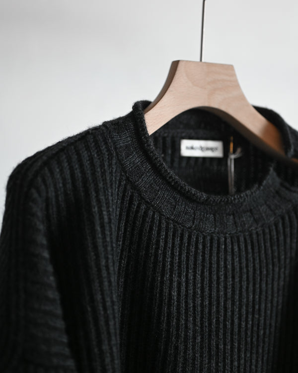 COMFORT BLEND YARN LOOSE FIT SWEATER
