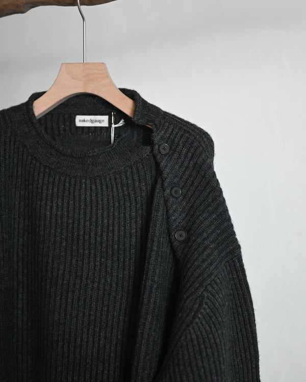 COMFORT BLEND YARN LOOSE FIT SWEATER