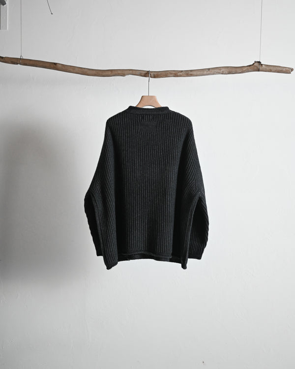 COMFORT BLEND YARN LOOSE FIT SWEATER