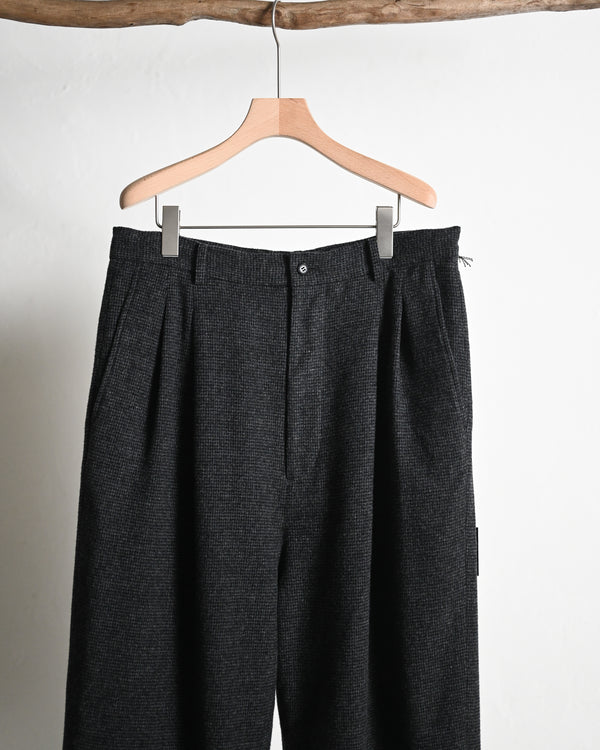 DOUBLE PLEATED CROPPED TROUSERS, houndstooth