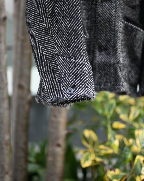 DAMAGE WOOL HERRINGBONE COVER ALL, white×black