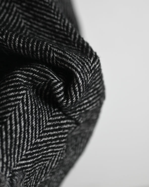 DAMAGE WOOL HERRINGBONE COVER ALL, white×black