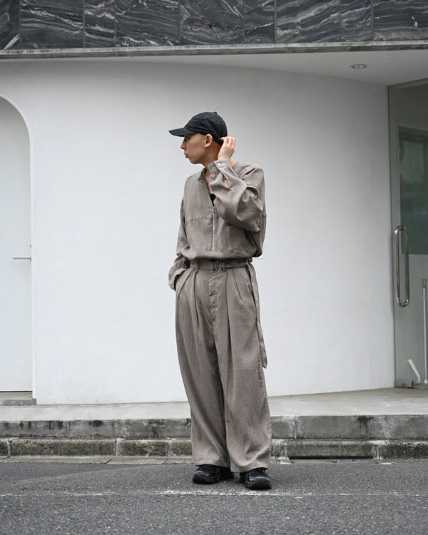 CREPE HALF ZIP SHIRT, greige