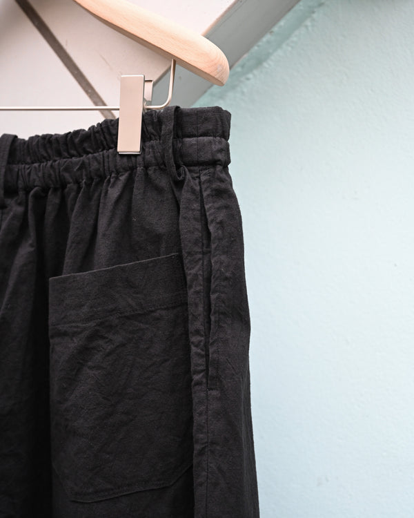 CIRCLE PANTS, sheeting dyed plain weaven