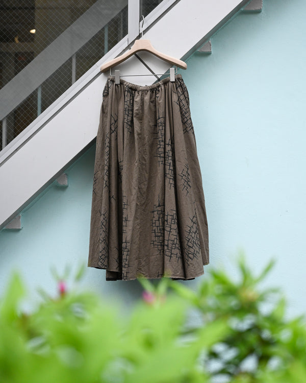 4PANEL SKIRT -kahki(print), lattice pattern