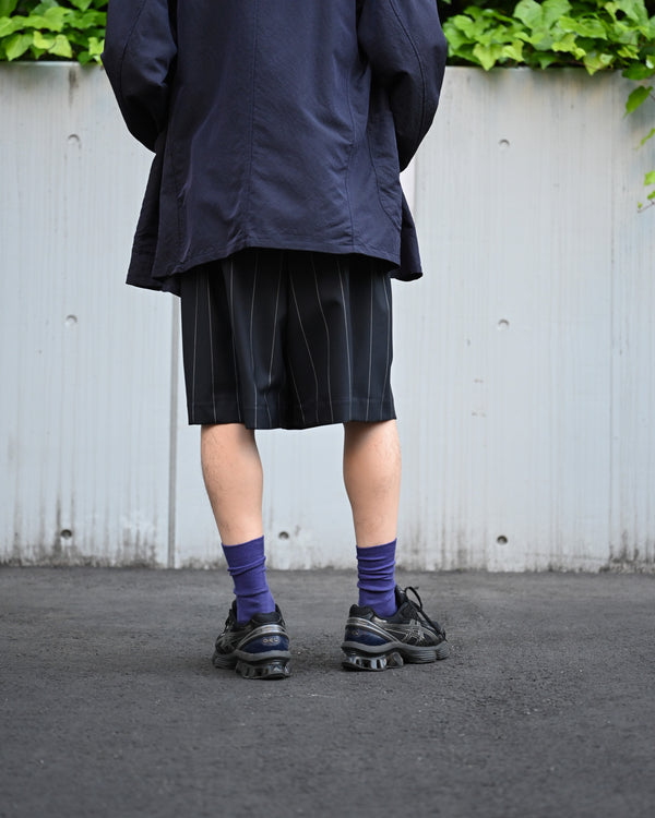 WOOL EXTRA WIDE SHORTS, navy stripe